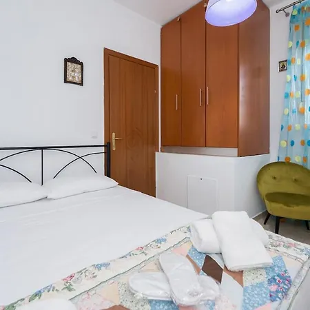 Jella's Sunny Néa Szkióni